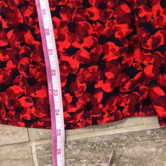 NWT A New Day Red Floral Long-Sleeve Blouse Size Medium - Picture 10 of 12